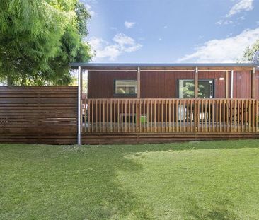 2 bedroom Flat at Bucklands Beach - Photo 2