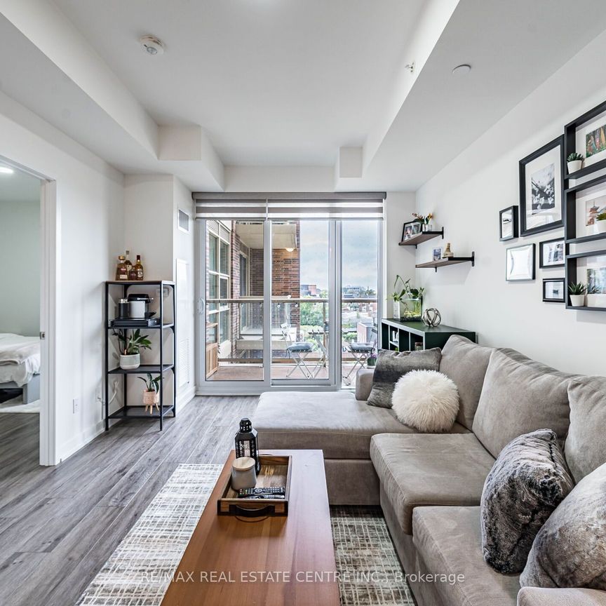 For Lease - 1787 St Clair Avenue Unit# 429, Toronto, Ontario - Photo 1