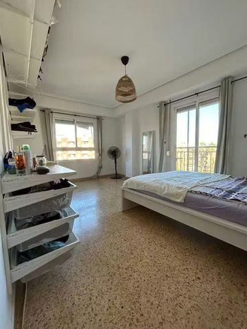 Carrer d'Isaac Peral, Valencia, Valencian Community 46024 - Photo 3