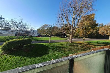 Mantle Close - Photo 4