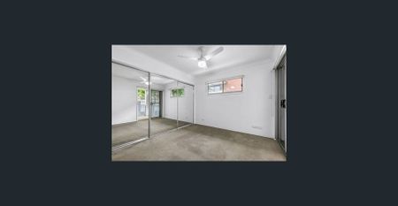 MODERN AND STYLISH APARTMENT - Photo 2