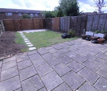 3 bedroom terraced house to rent - Photo 4