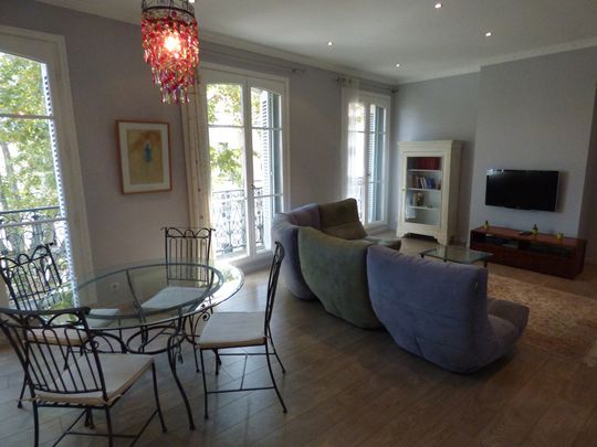 AVIGNON INTRA MUROS: Très belles prestations pour ce grand appartement climatisé - Photo 1