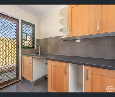 1/10 Mippi Road, Halls Head, WA 6210 - Photo 3