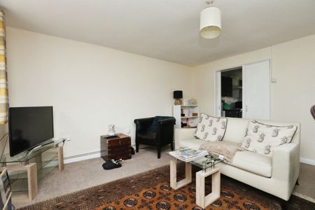 Upton Road - Photo 3