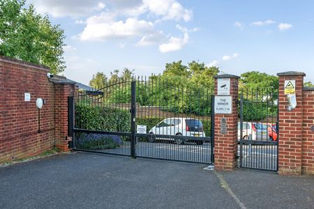 Manor Way, London, SE23 - Photo 4