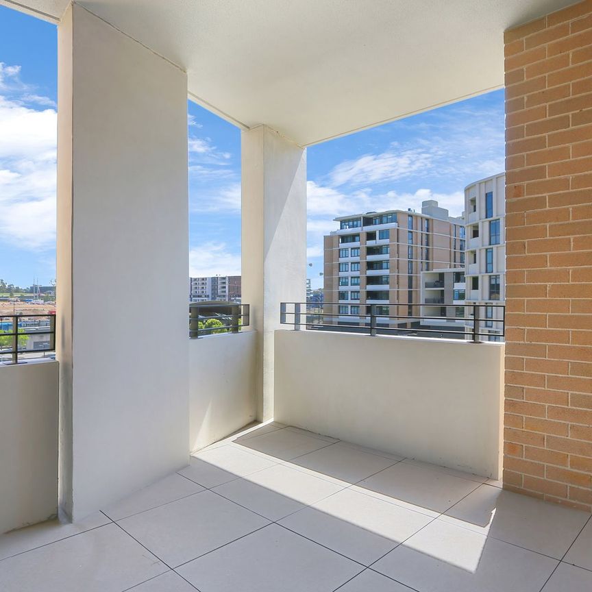 Elegant 2-Bedrooms Apartment &vert; Prime Location - Steps from Tallawong Metro&excl; - Photo 1