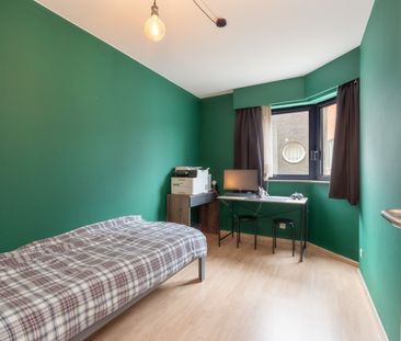 Lichtrijk instapklaar 2 kamer appartement in centrum Temse - Photo 6