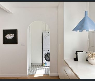 Fully Renovated Townhouse In A Prime Locale - Photo 3