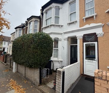3 Bed Terraced House, Huddlestone Road, NW2 - Photo 4