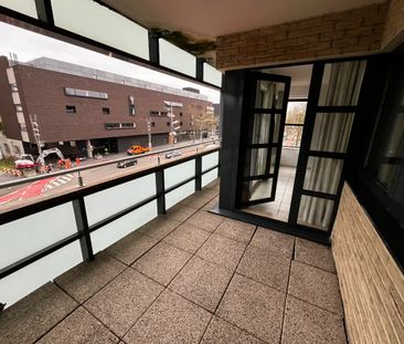 Tweeslaapkamerappartement met staanplaats in centrum Genk. - Foto 3