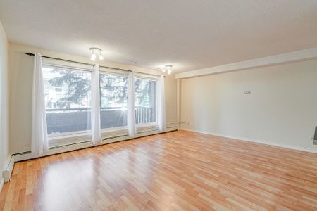 903 19 Ave SW, Calgary - Photo 3