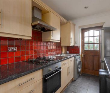 2 bedroom terraced house to rent - Photo 4