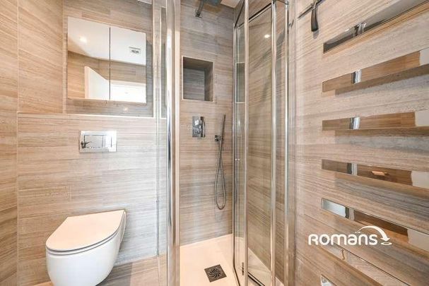 Robins Gate, Bracknell, Berkshire, RG12 - Photo 1