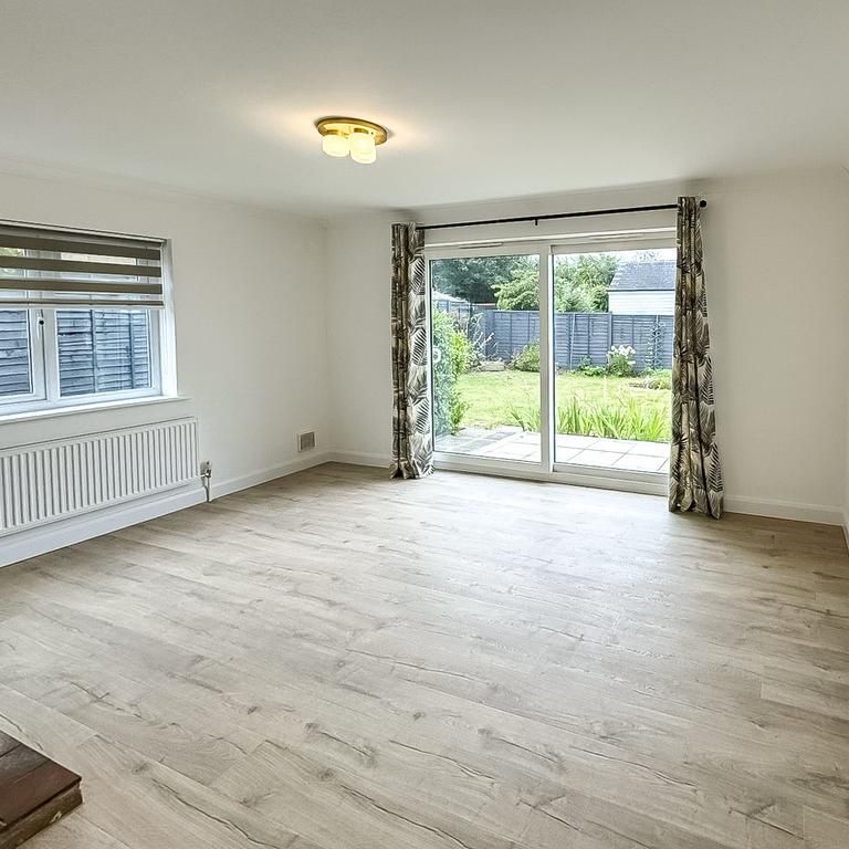 2 bedroom bungalow to rent - Photo 1