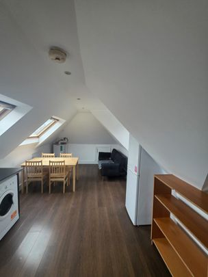 3 Bed Flat, Vivian Avenue, NW4 - Photo 1