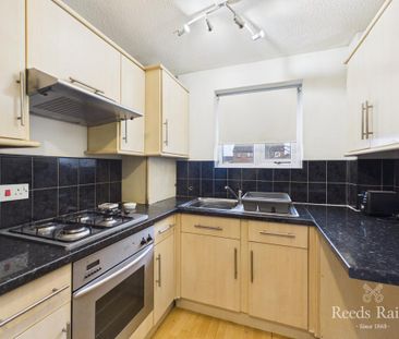 1 bedroom semi-detached house to rent - Photo 6