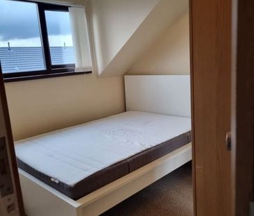 127 Donegall Avenue, Belfast BT12 6LT - Photo 1