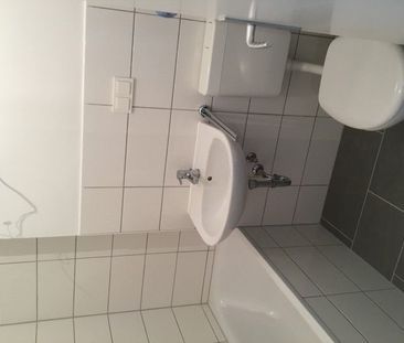 Wohn(t)raum - Ruhig gelegene 3-Zimmer-Wohnung mit Balkon - Photo 6