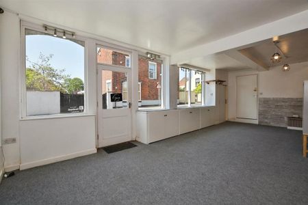 Property to rent - Photo 4