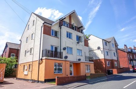 3 Bedrooms Flat 3b Headingley Avenue - Photo 4