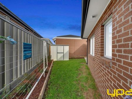 12 Caliche Place, CRANBOURNE EAST - Photo 5