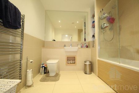 1 bedroom flat to rent - Photo 4