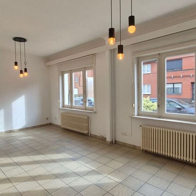 Appartement te huur in Hasselt voor € 800 met 1 slaapkamer - Foto 1