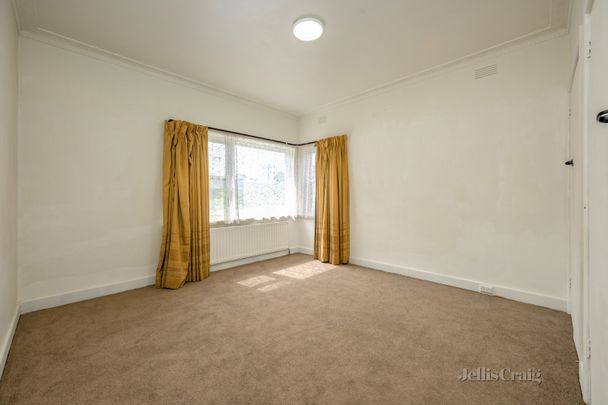 587 Pascoe Vale Road, Oak Park - Photo 1