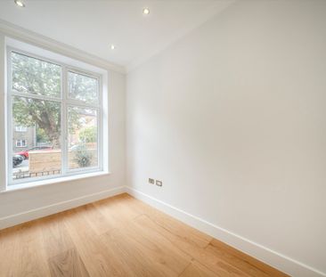 Chatsworth Road, North West London, NW2, London - Photo 1