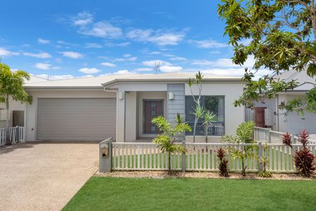 Modern Family Home in Burdell - Perfectly Positioned Across from Parkland - Photo 4