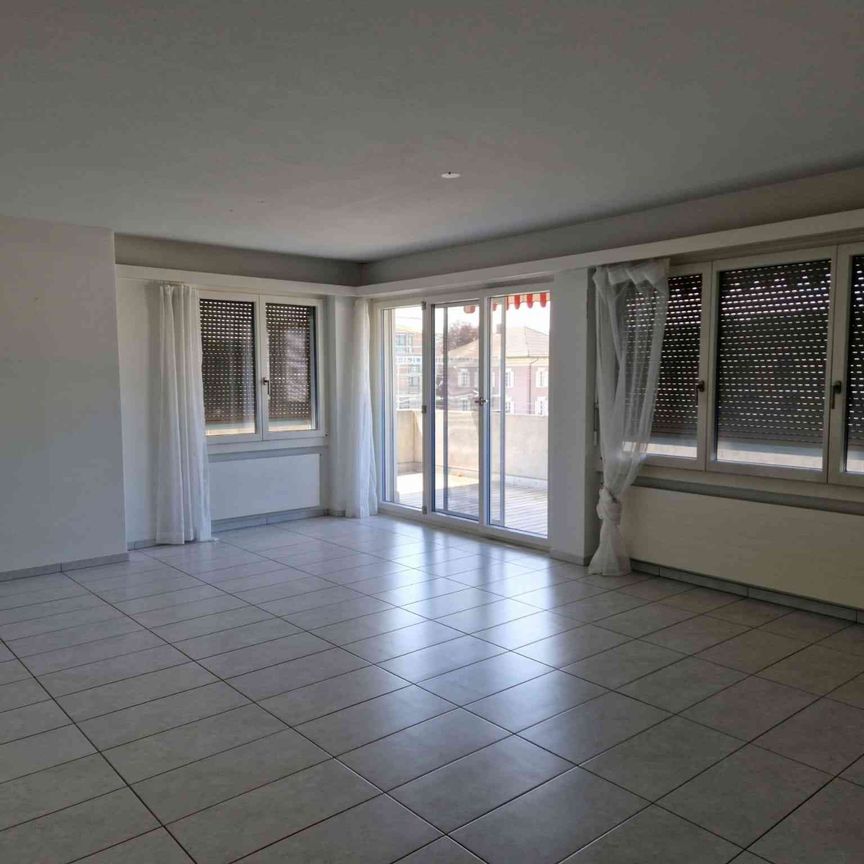 4.5 Zimmer, 110 m², 2. Stock - Photo 1