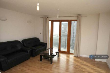 1 bedroom flat to rent - Photo 4