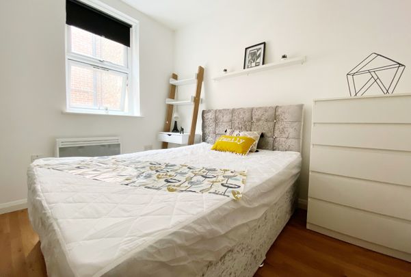 2 Bed Penthouse, Belgrave Gate, LE1 - Photo 1
