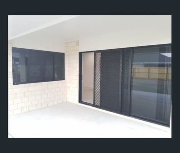 CABOOLTURE - FAMILY & LOCATION - Photo 2