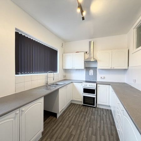 West End Road, Haydock, ST Helens, WA... - Photo 3