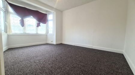 Newham Way, London - Photo 4