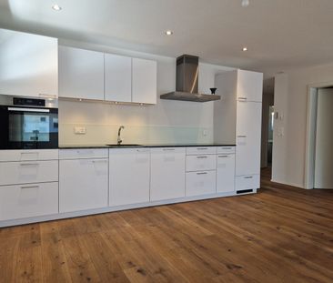 Attraktive, neuwertige 3.5 Zimmerwohnung in Schmitten - Photo 4