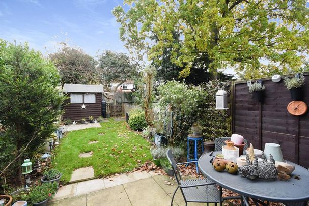 2 bedroom terraced house to rent - Photo 1