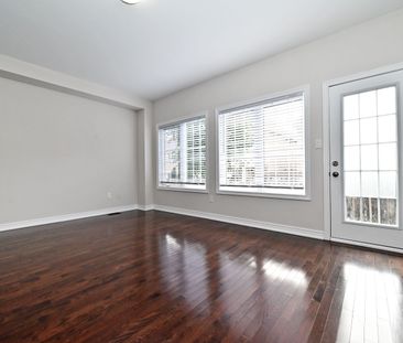 For Lease - 110 Southdown Avenue, Vaughan, Ontario - Photo 6