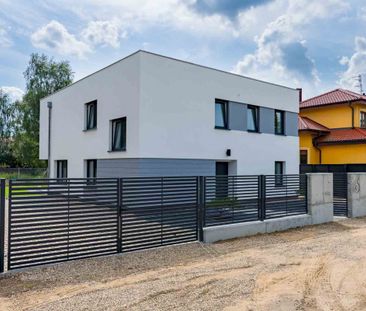 Nowoczesny dom z ogrodem dla firmy, FV | Dąbrowa - Фото 1