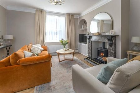 3 bedroom end of terrace house to rent - Photo 3