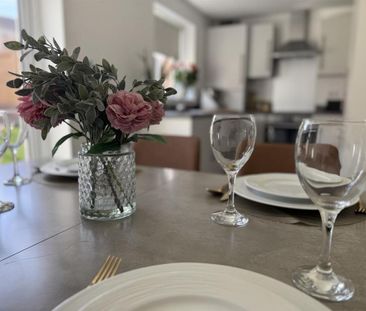 3 bedroom detached house to rent - Photo 3