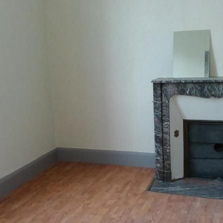 Location Appartement 4 pièces 76m² POITIERS 86000 - Photo 1