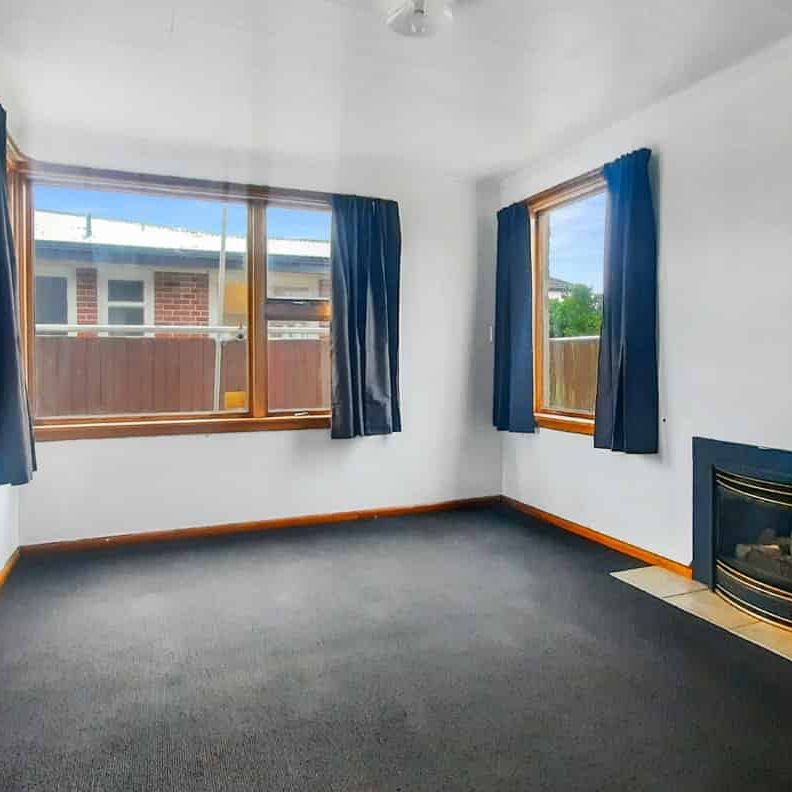 Spacious Six Bedroom Home In Avonhead - Photo 1