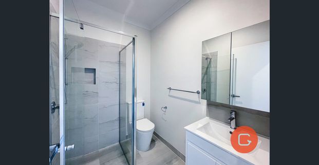 Furnished, all bills included, room with ensuite - Photo 1