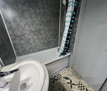 Location Appartement 39m² VILLENEUVE D ASCQ 59650 - Photo 2