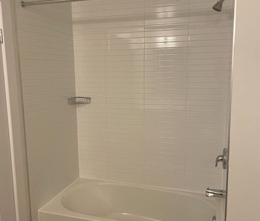 For Lease - 3220 William Coltson Avenue Unit# 1002, Oakville, Ontario - Photo 6