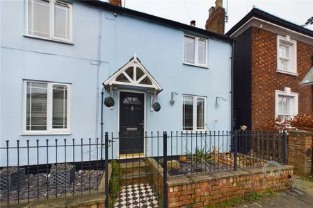2 bedroom semi-detached house to rent - Photo 4