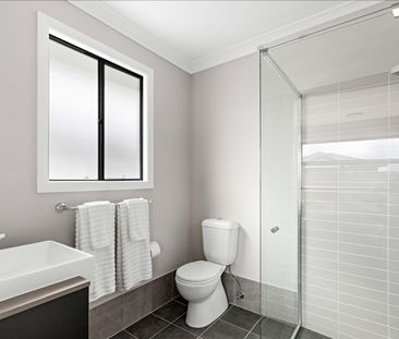 BRAND NEW SPACIOUS FAMILY HOME - Photo 6